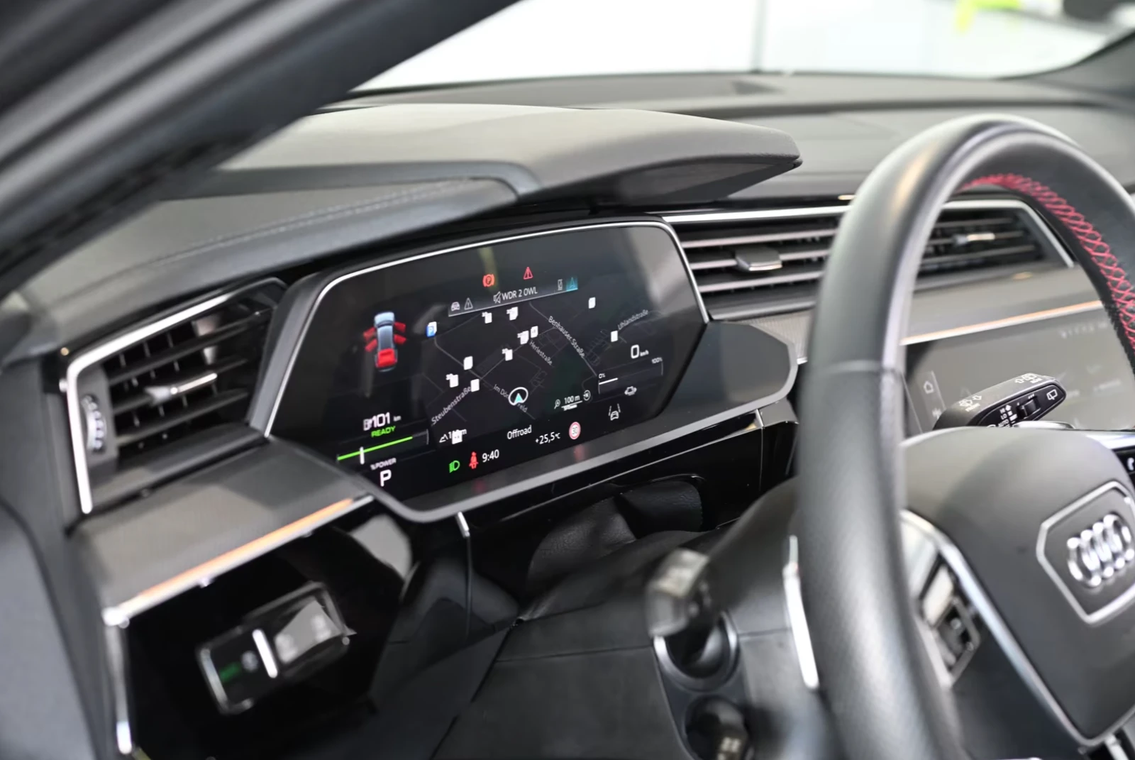Audi Q8 E-TRON 55* QUATTRO* S-LINE* B&O* PANO* , снимка 9 - Автомобили и джипове - 55485173