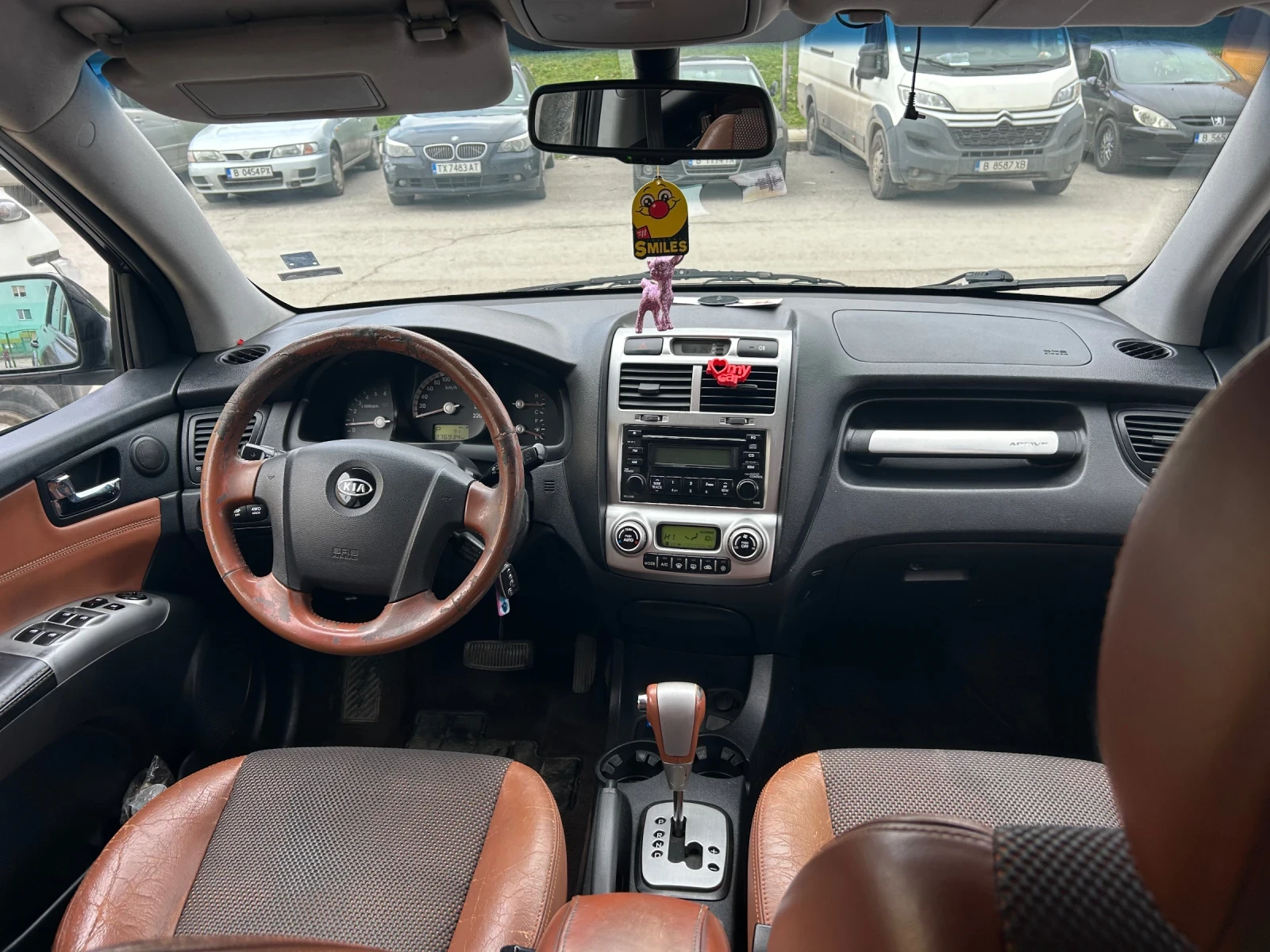 Kia Sportage 2.0 CRDI, снимка 15 - Автомобили и джипове - 55568267