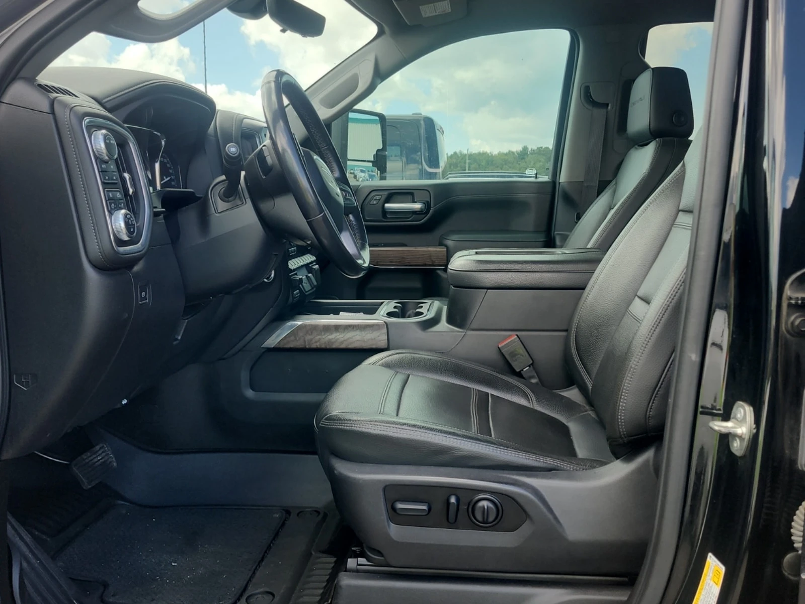 Gmc Sierra | DENALI 6.6 DIESEL| ОБДУХ| PANO| ПАМЕТ| , снимка 5 - Автомобили и джипове - 55986658