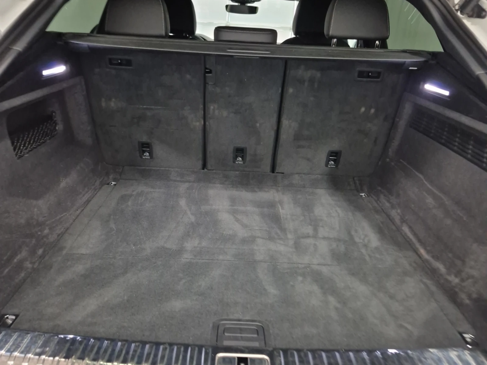 Audi Q8 3.0 TFSI  PROGRESSIV , снимка 13 - Автомобили и джипове - 56440565