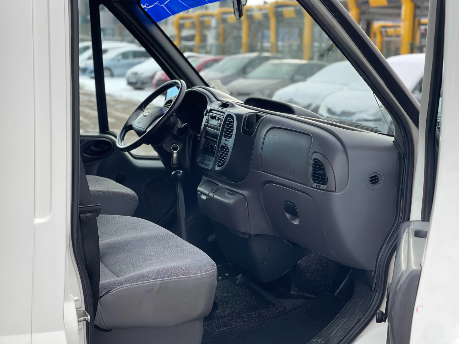 Ford Transit 2.4TDi - изображение 8