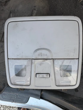 Hundai I30 2013-2016г  централен плафон между сенниците, снимка 1