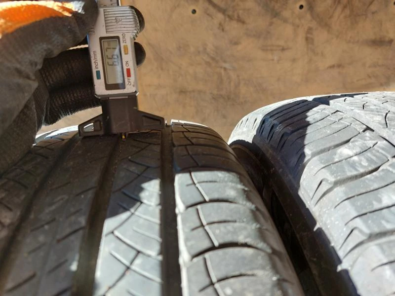 Гуми Летни 215/70R16, снимка 4 - Гуми и джанти - 35991860