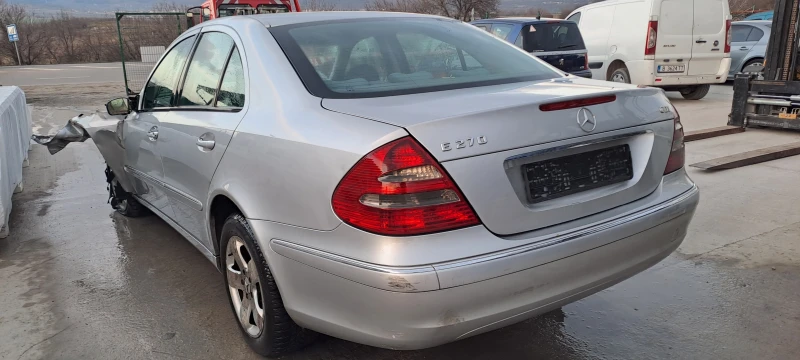 Mercedes-Benz E 270 CDI W211 10БР., снимка 12 - Автомобили и джипове - 23067140
