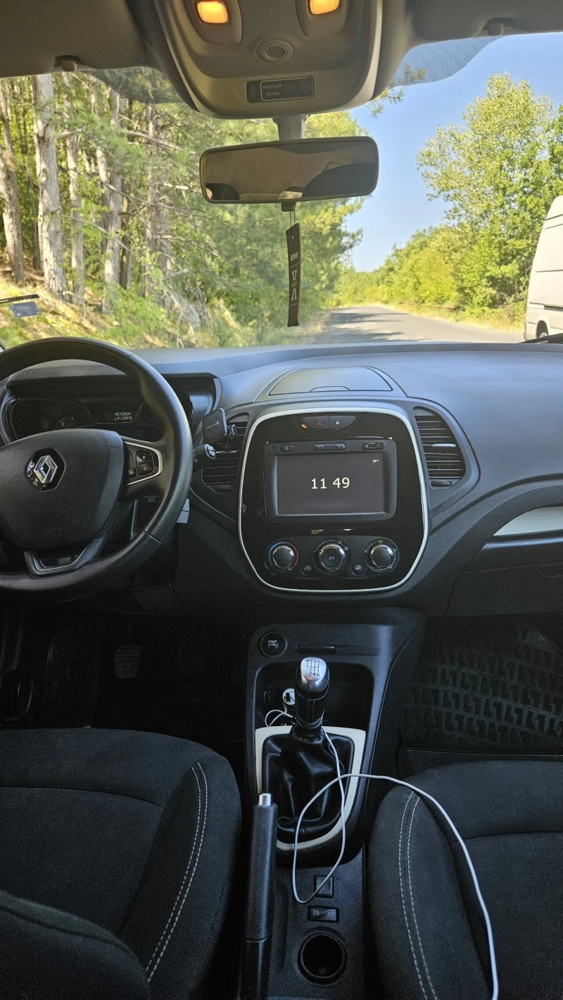 Renault Captur 1.5 DCi Euro 6, снимка 10 - Автомобили и джипове - 46971189