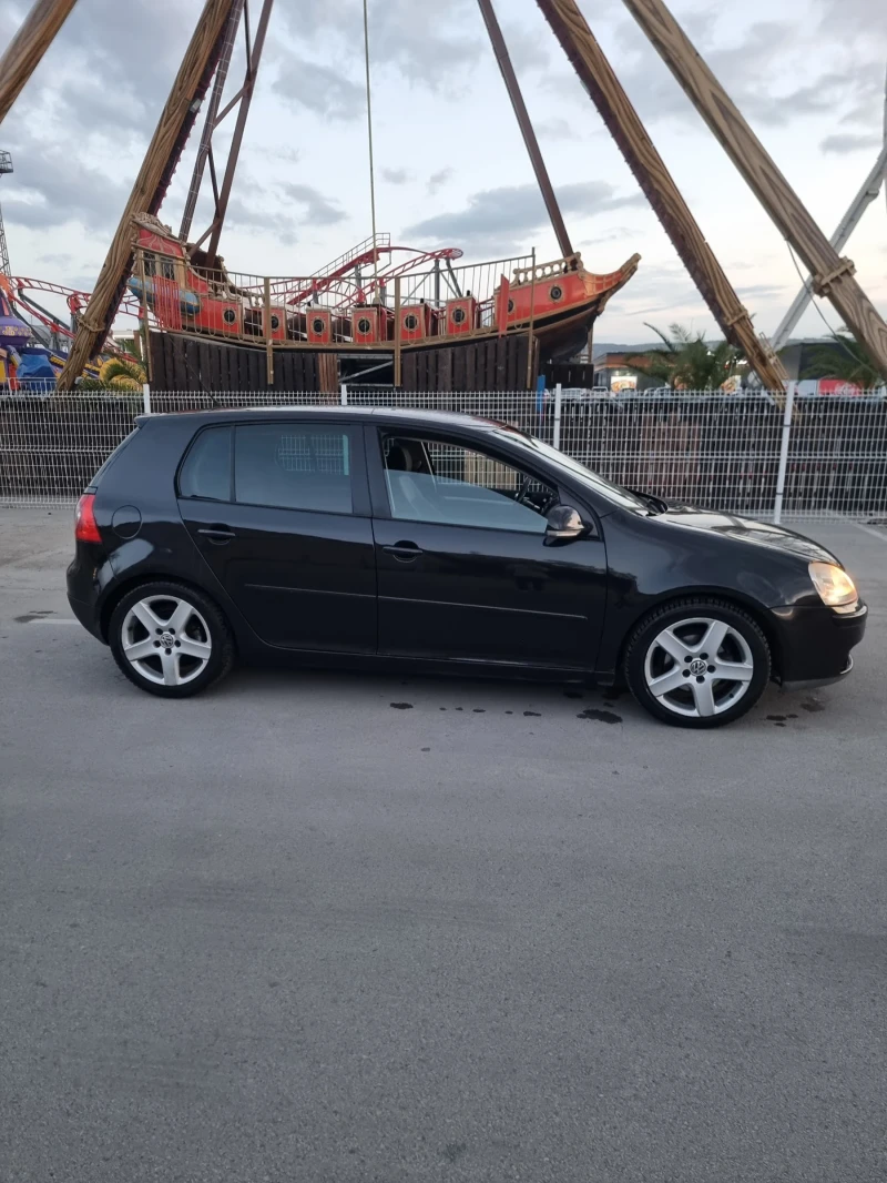 VW Golf, снимка 4 - Автомобили и джипове - 47318105