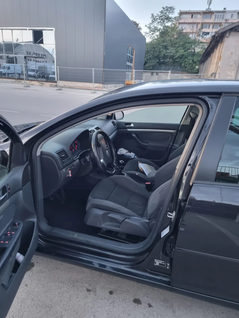 VW Golf, снимка 9 - Автомобили и джипове - 47318105