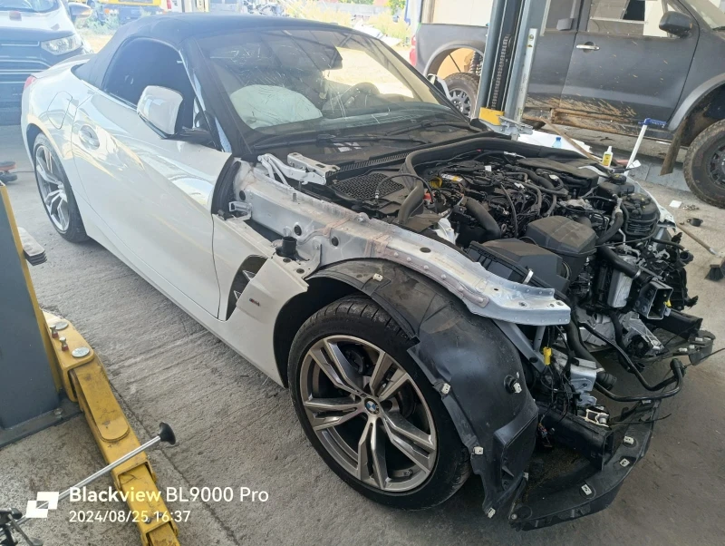 BMW Z4 2.0 i M pack, снимка 2 - Автомобили и джипове - 47506252