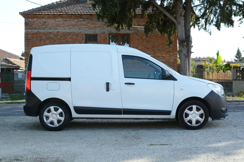 Dacia Dokker * 1.6 * ГАЗ * БЕНЗИН * 101 к.с. * , снимка 3 - Автомобили и джипове - 51513327
