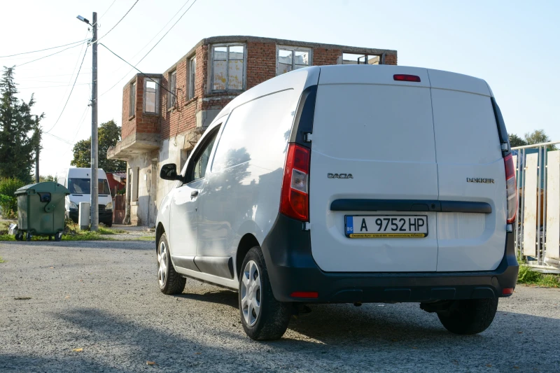 Dacia Dokker * 1.6 * ГАЗ * БЕНЗИН * 101 к.с. * , снимка 6 - Автомобили и джипове - 51513327