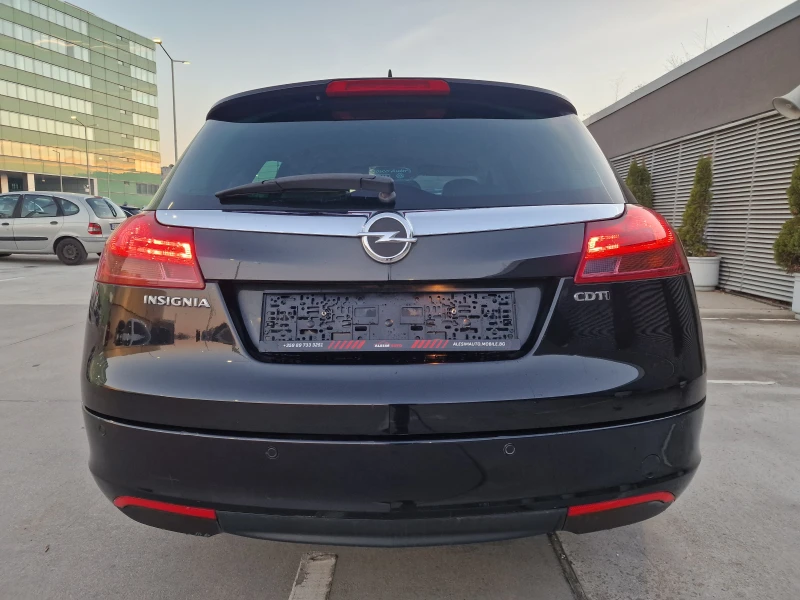 Opel Insignia 2.0 CDTI-COSMO-Sports Tourer-Automatic, снимка 6 - Автомобили и джипове - 48091103