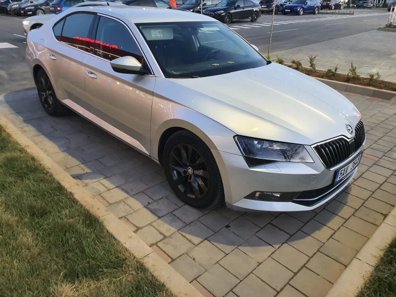 Skoda Superb 2.0 TDI DSG 150 kс, снимка 2 - Автомобили и джипове - 49599880