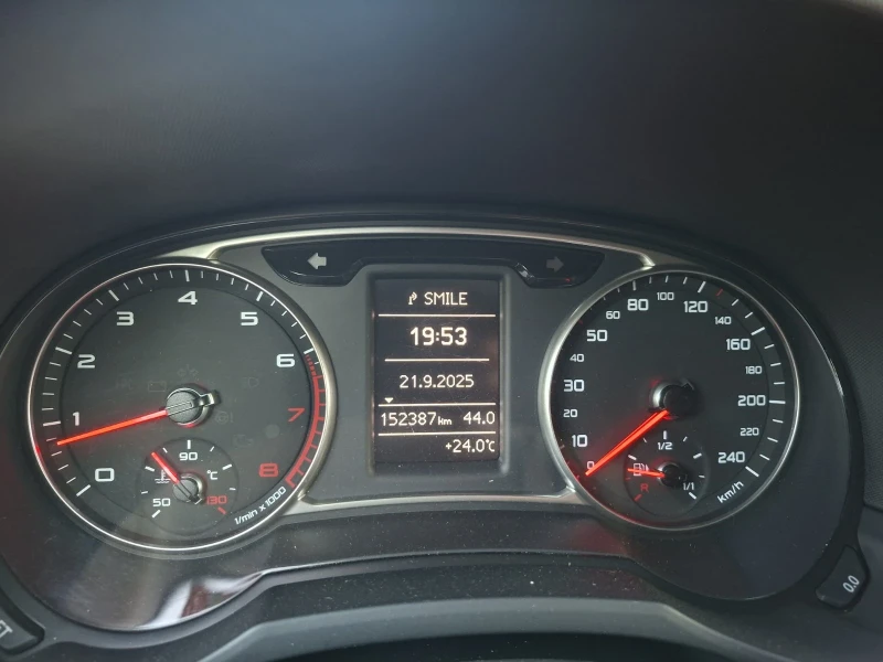 Audi A1 1.4 SPORTBACK, снимка 4 - Автомобили и джипове - 52236767