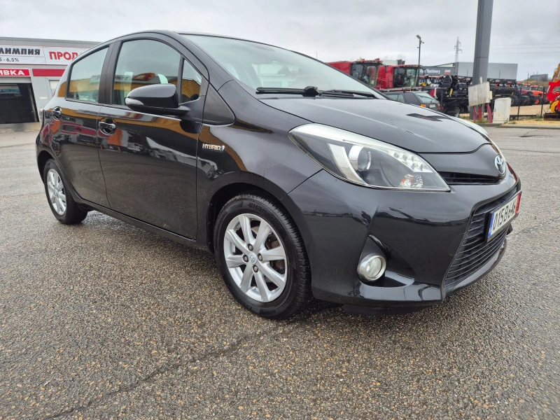 Toyota Yaris 1.5 HYBRID navi Avtomat , снимка 3 - Автомобили и джипове - 52336727