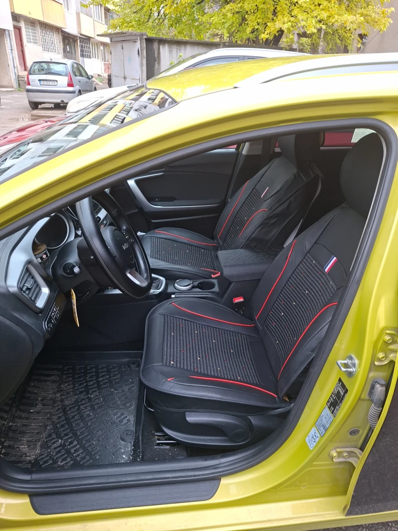 Kia Ceed 1.5, снимка 2 - Автомобили и джипове - 52369626