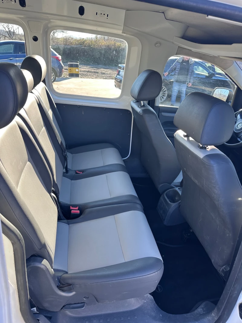 VW Caddy 1.6TDi, снимка 12 - Автомобили и джипове - 52738637