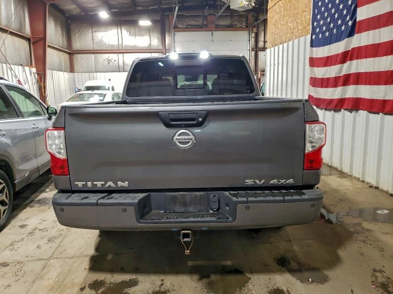 Nissan Teana 5.6L 8 4x4 w/Rear Wheel Drv, снимка 9 - Автомобили и джипове - 53110711