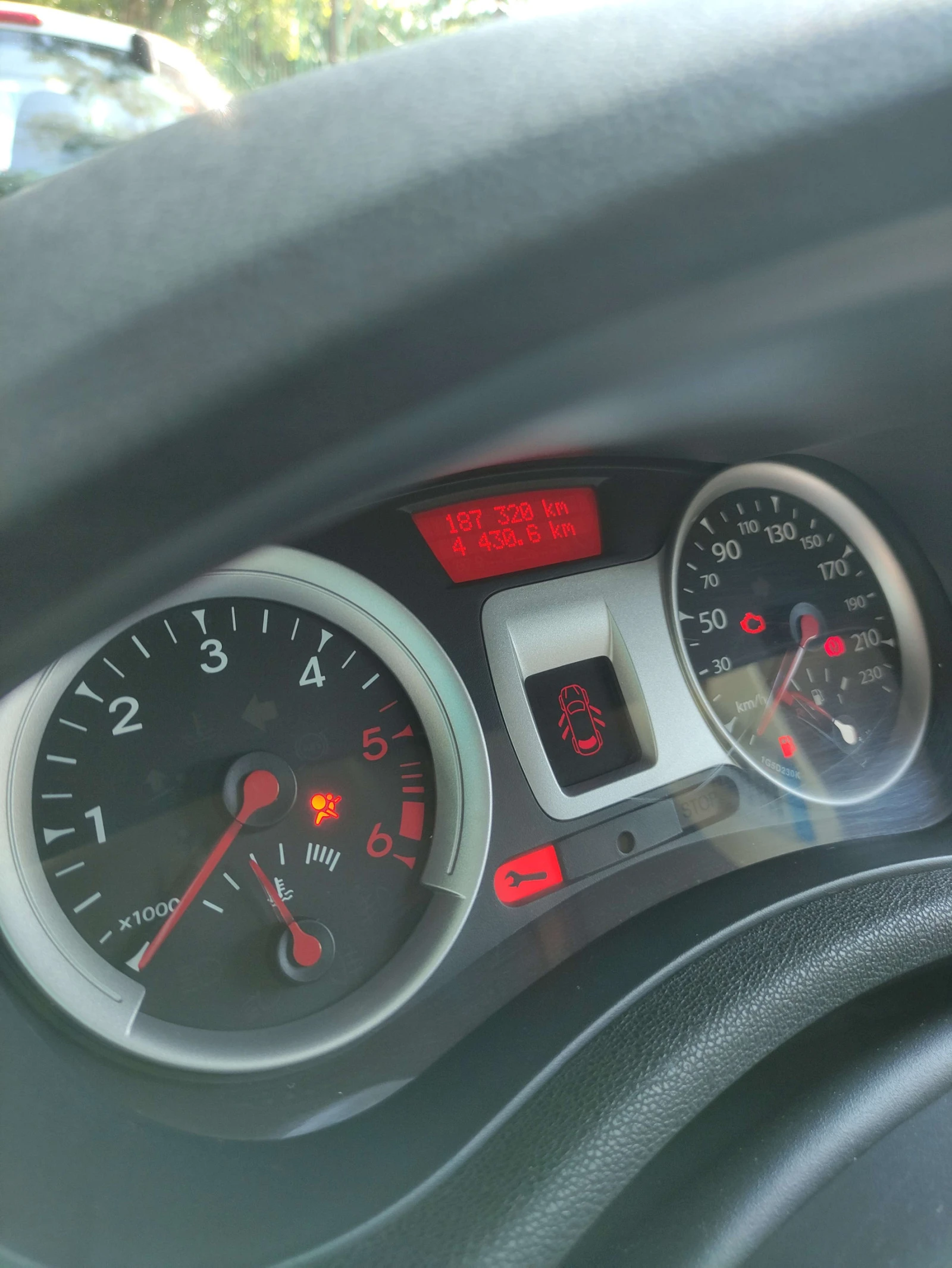 Renault Clio | Mobile.bg   13