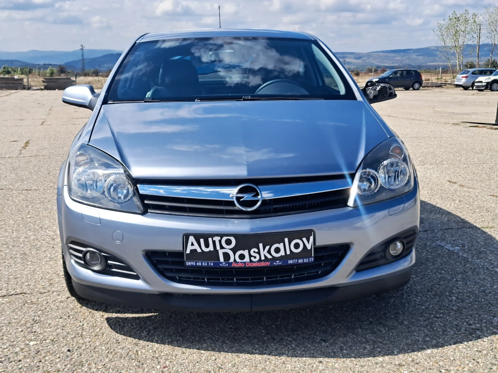 Opel Astra 1, 9 cdti GTC - изображение 2