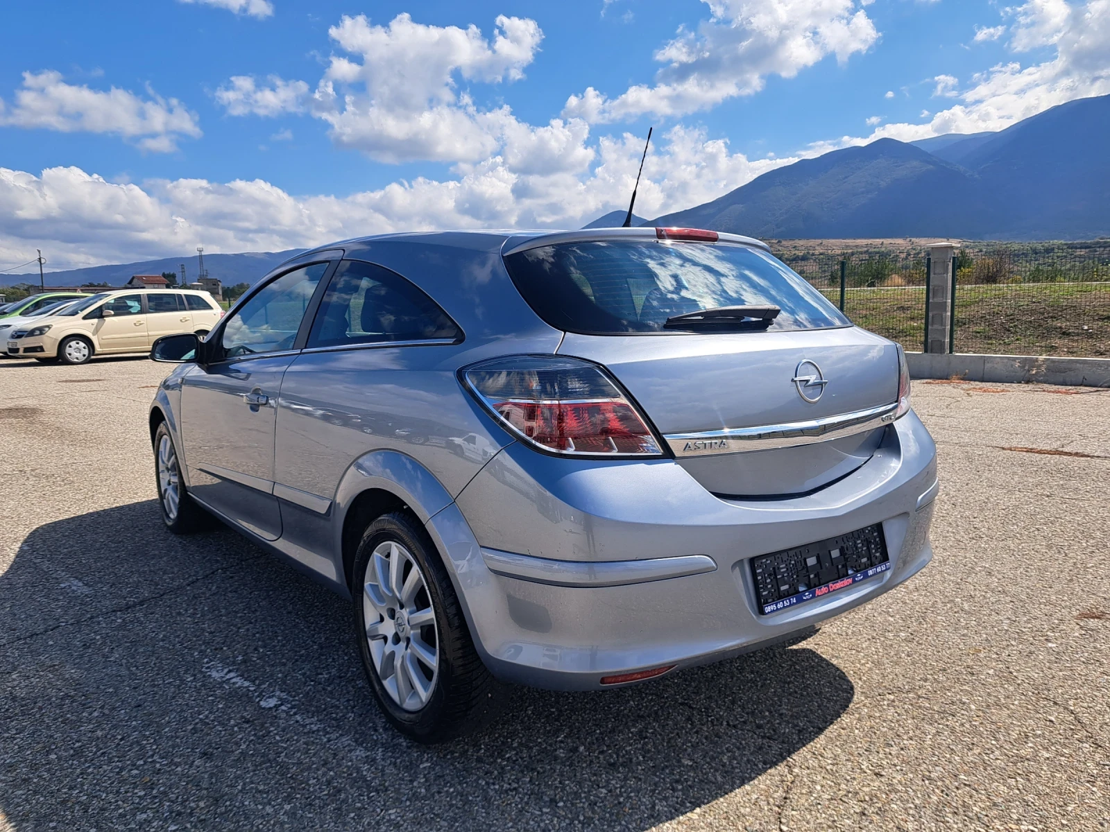 Opel Astra 1, 9 cdti GTC - изображение 7