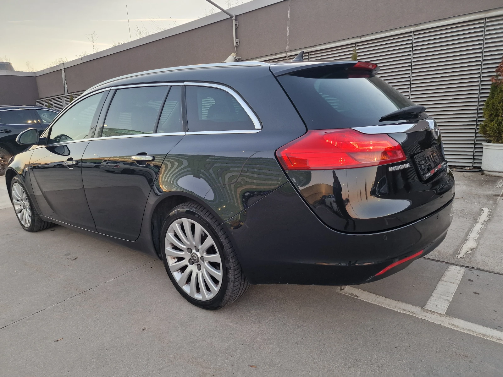 Opel Insignia 2.0 CDTI-COSMO-Sports Tourer-Automatic - изображение 7