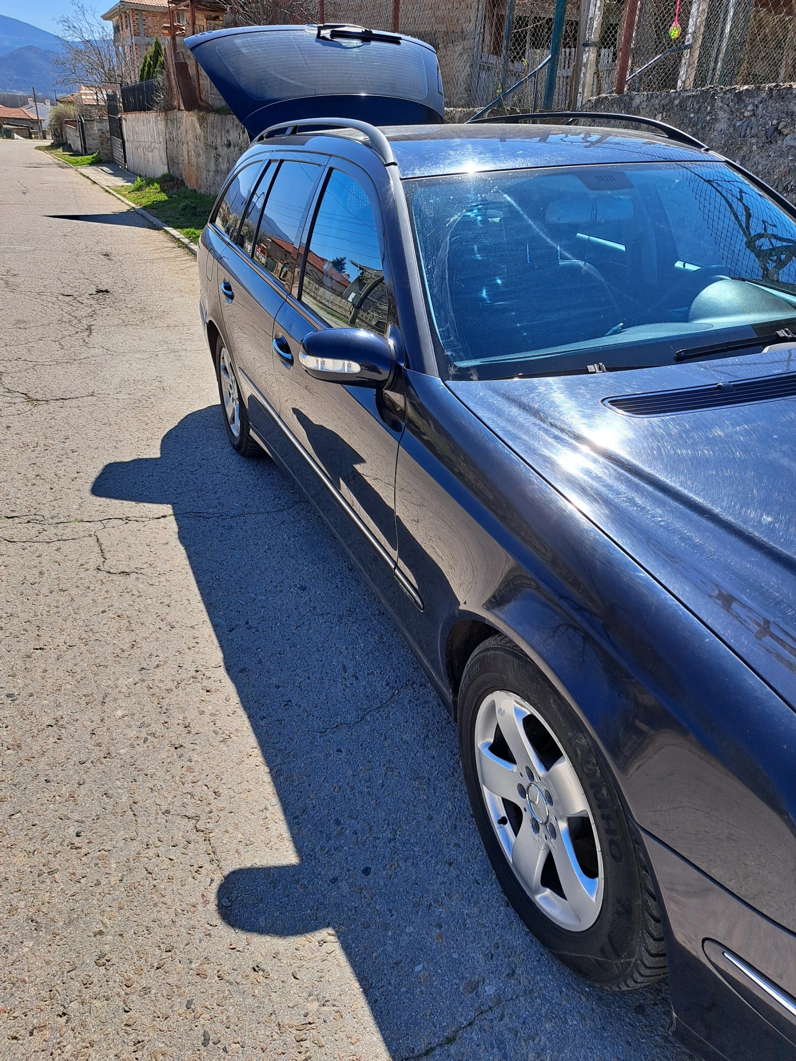 Mercedes-Benz E 320  - изображение 3