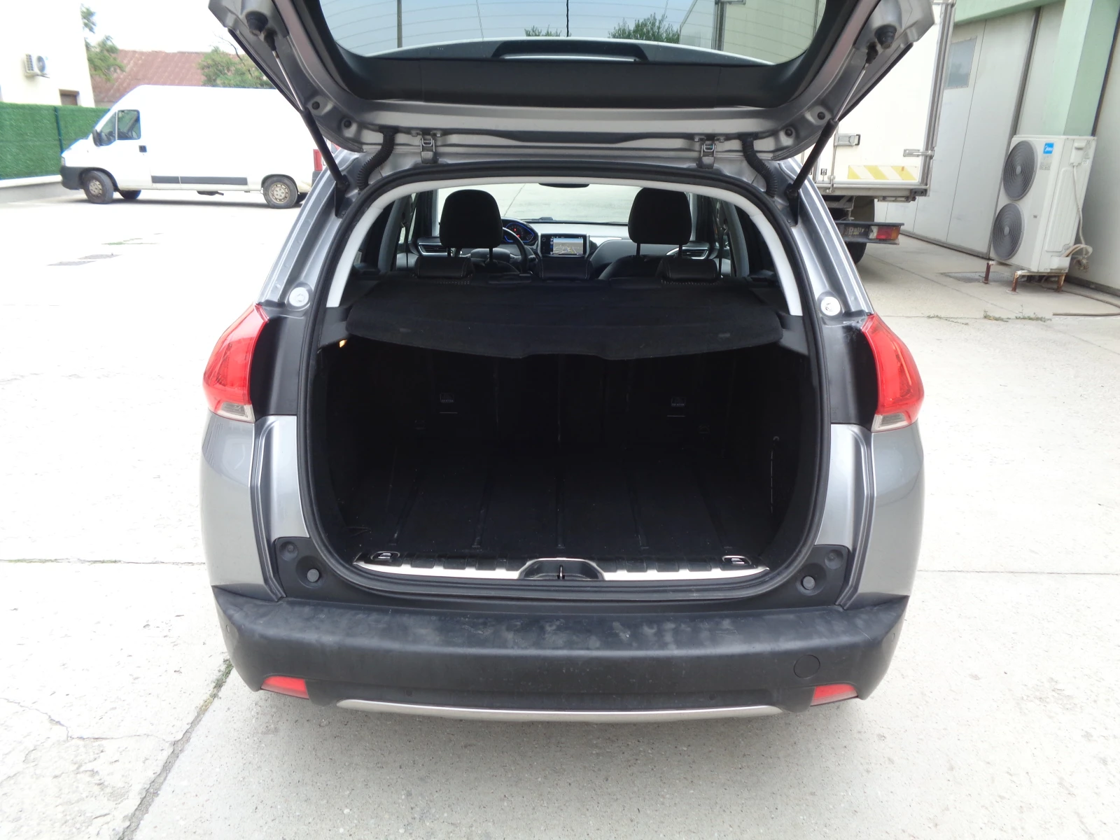 Peugeot 2008 1.6HDI-92-NAVI-KOJA-LIZING - изображение 6
