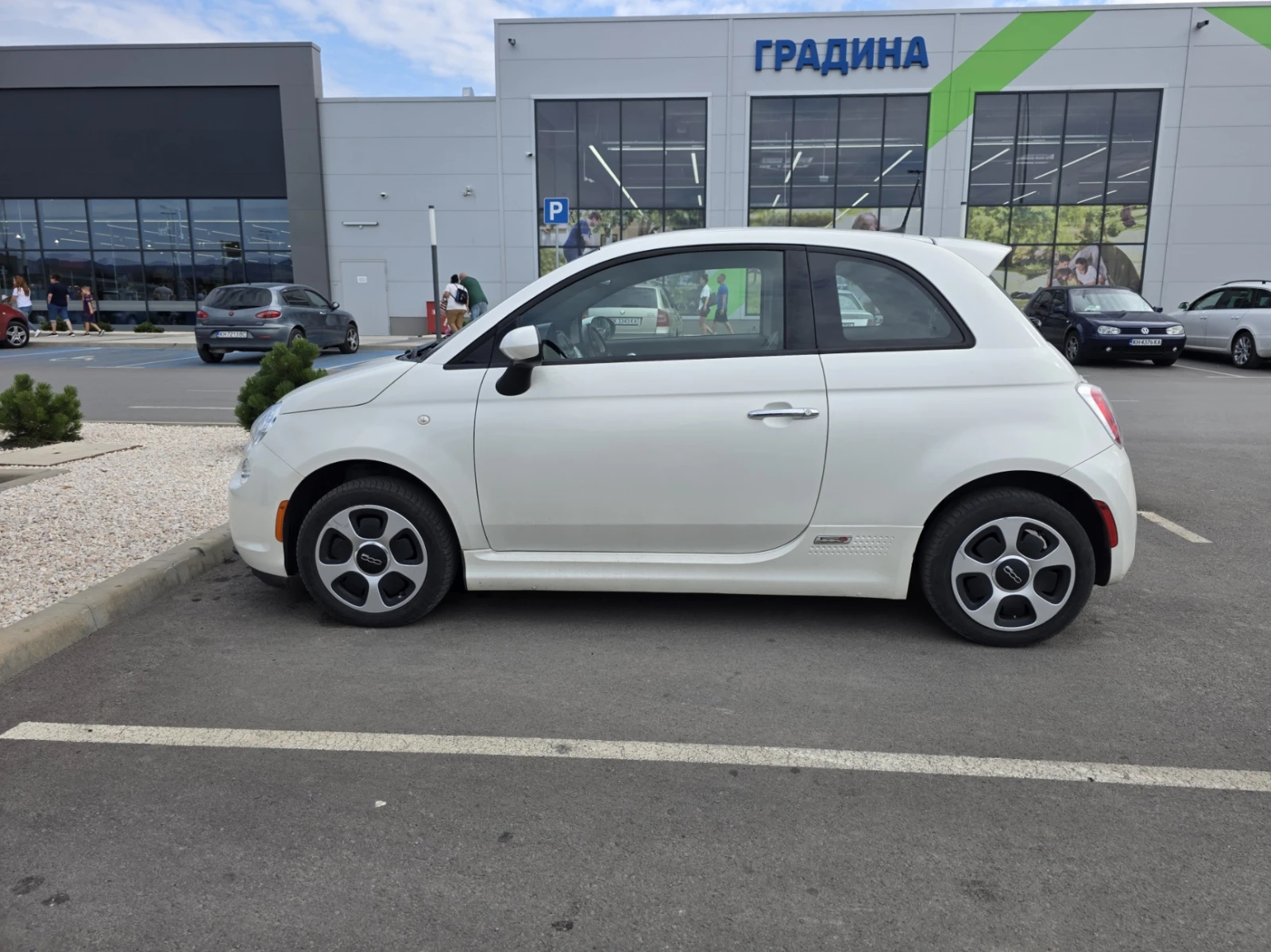 Fiat 500 E - изображение 7
