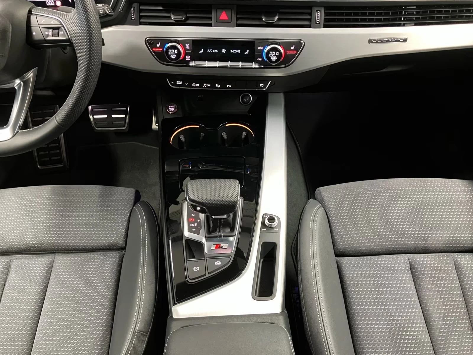 Audi S4 Avant TDI quattro AHK Matrix  - изображение 5