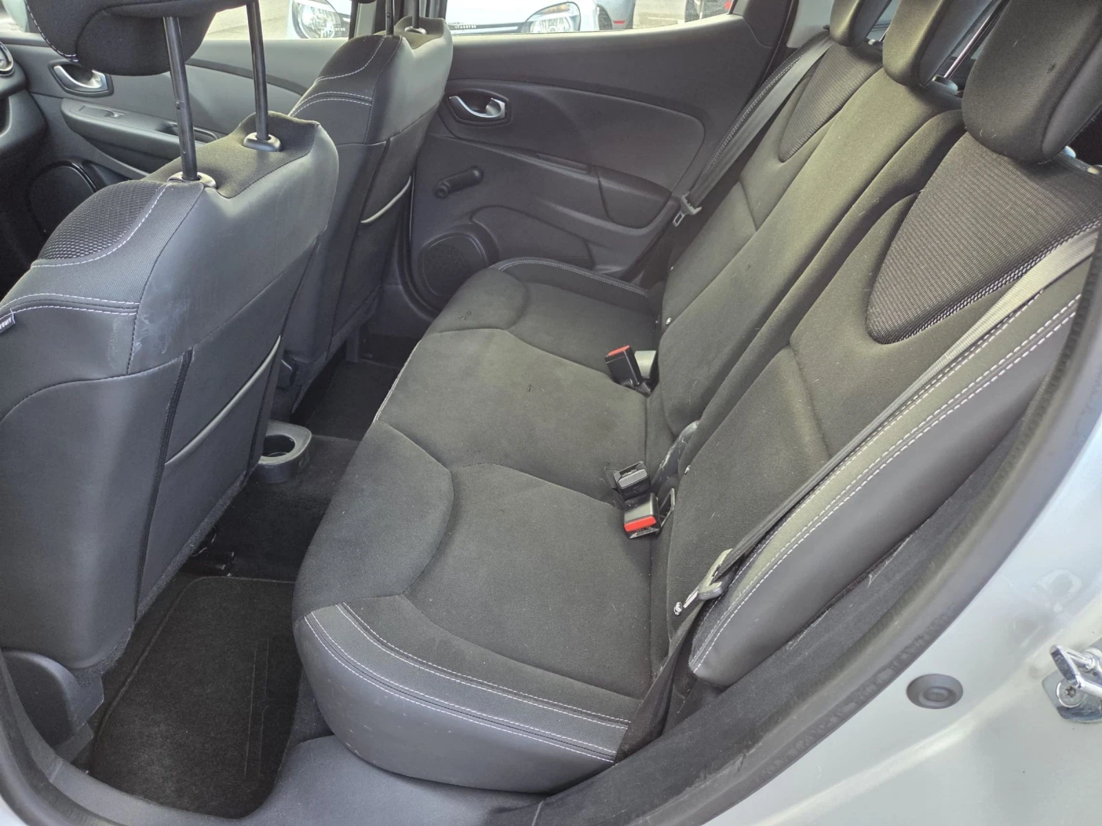 Renault Clio 1.5 dci EURO 6 - изображение 10