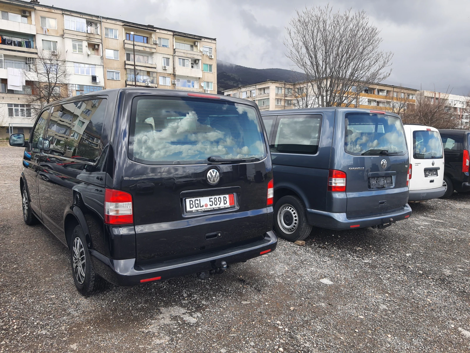 VW Multivan 1.9TDI-NAVI, снимка 4 - Автомобили и джипове - 54083051