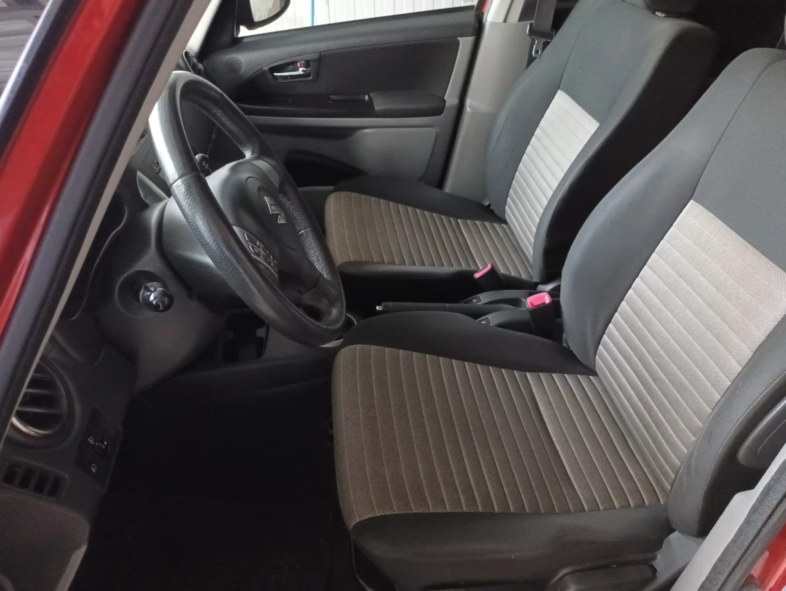 Suzuki SX4 1.6i-120к.с.4x4, снимка 9 - Автомобили и джипове - 54208330