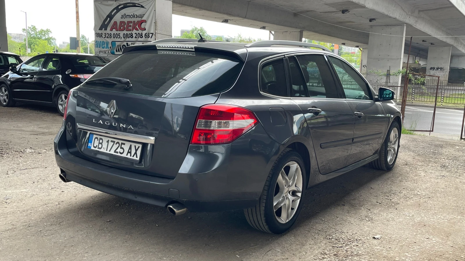 Renault Laguna 2, 0T АВТОМАТИК, снимка 5 - Автомобили и джипове - 54447786
