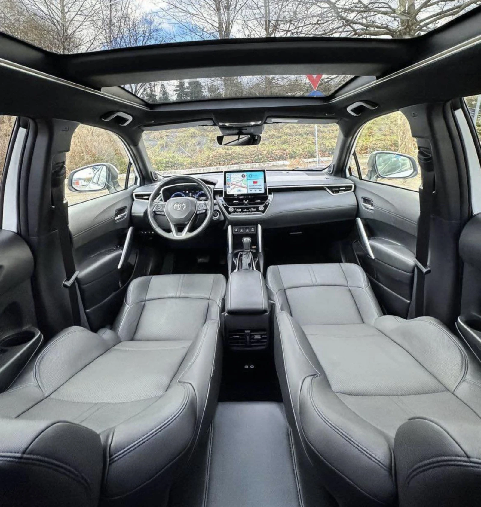 Toyota Corolla Cross 2.0 ХИБРИД 196 к.с. Гаранция, снимка 8 - Автомобили и джипове - 54602002