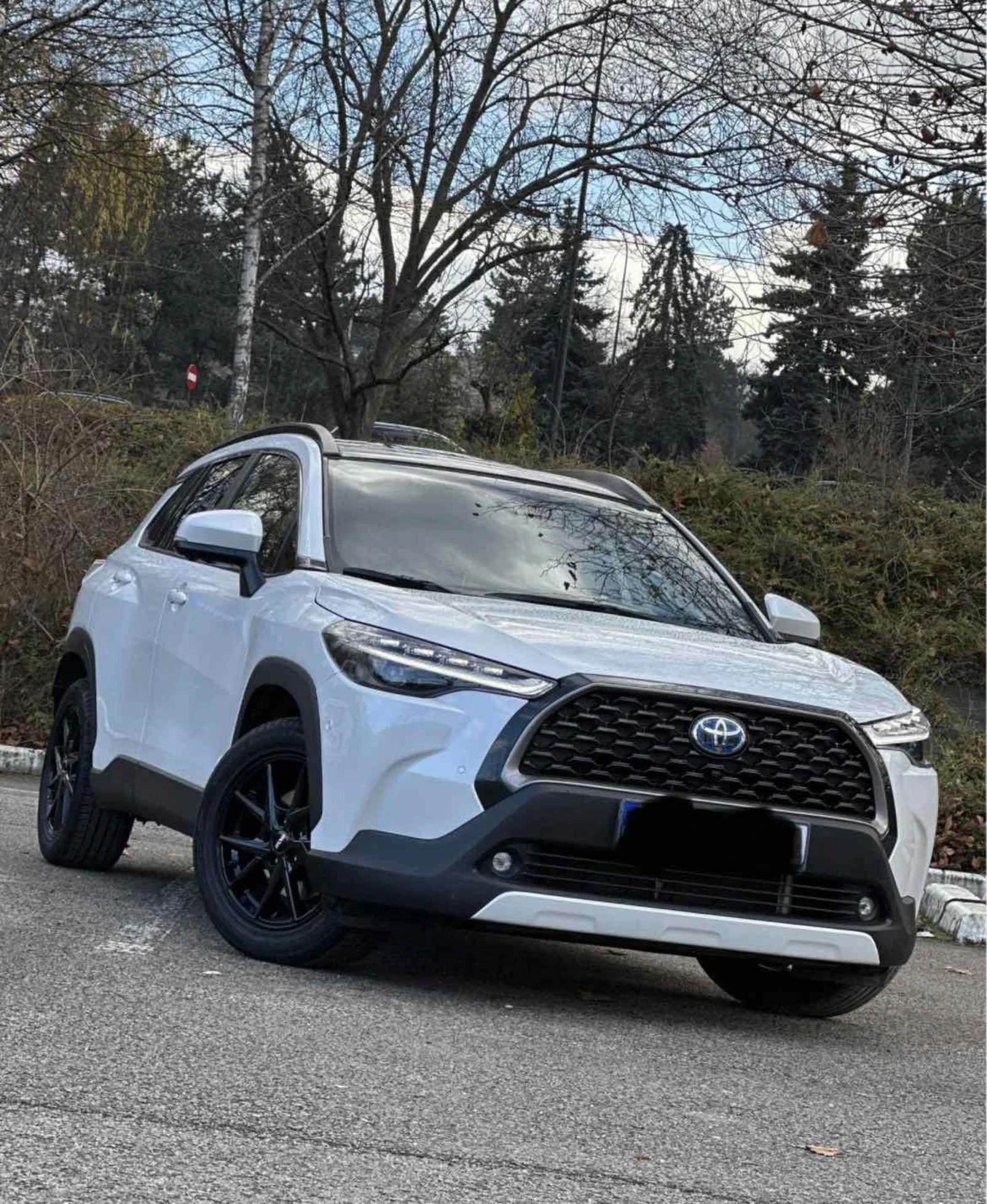 Toyota Corolla Cross 2.0 ХИБРИД 196 к.с. Гаранция, снимка 5 - Автомобили и джипове - 54602002