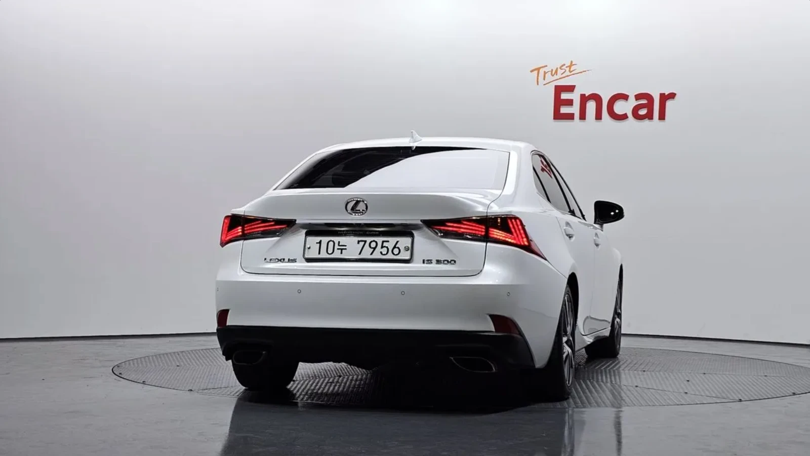 Lexus IS 300 | ПОДГРЕВ | ОБДУХВАНЕ | ПАНОРАМА, снимка 4 - Автомобили и джипове - 54621124