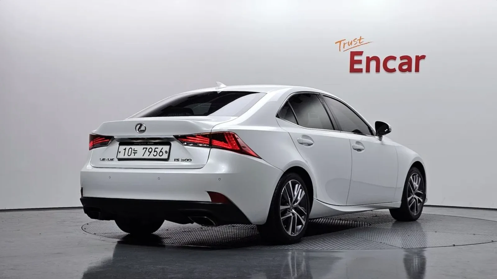 Lexus IS 300 | ПОДГРЕВ | ОБДУХВАНЕ | ПАНОРАМА, снимка 3 - Автомобили и джипове - 54621124