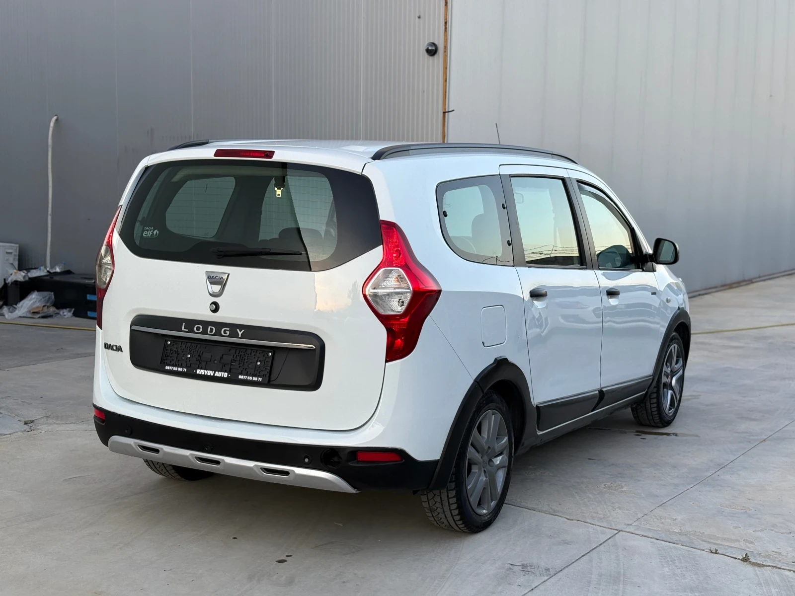 Dacia Lodgy 1.5 DCi Stepway 6+ 1 Navi Camera EURO6D, снимка 5 - Автомобили и джипове - 54715639