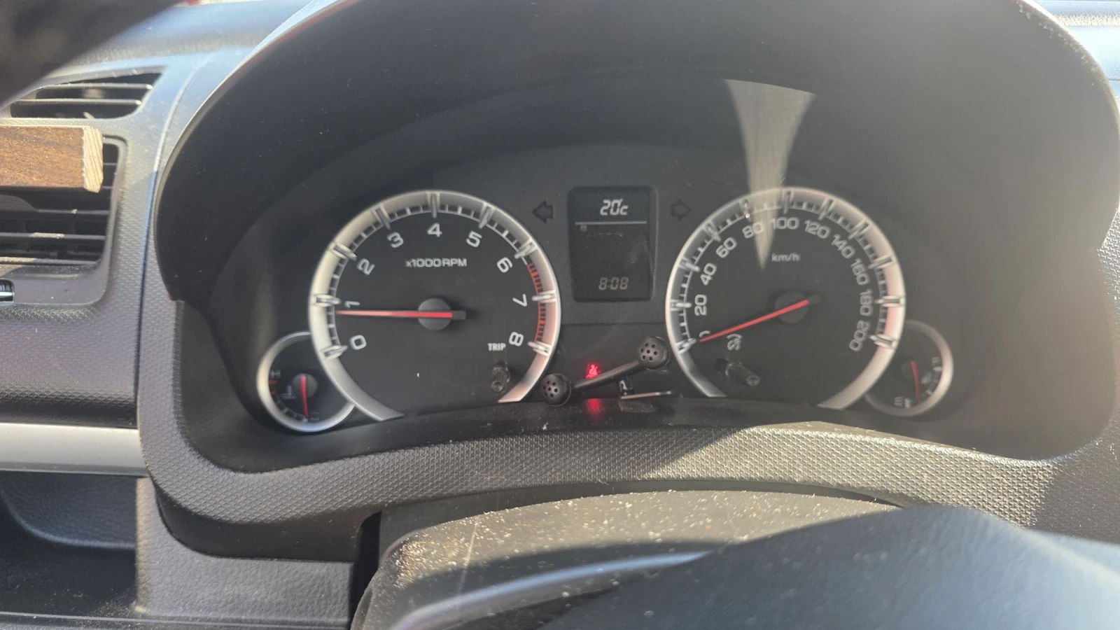 Suzuki Swift 1.3 EURO 5b 4X4 Климатроник, снимка 9 - Автомобили и джипове - 54995402