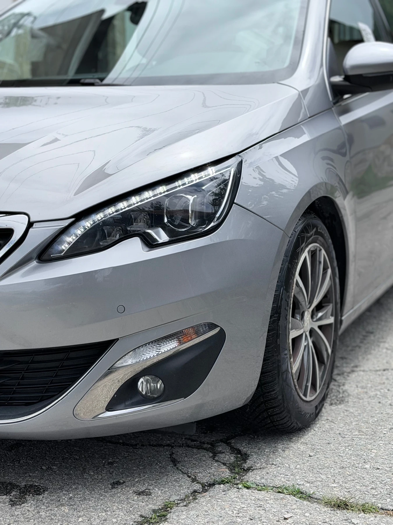 Peugeot 308 1.6BlueHDI / Euro6 / ЛИЗИНГ, снимка 4 - Автомобили и джипове - 55113610