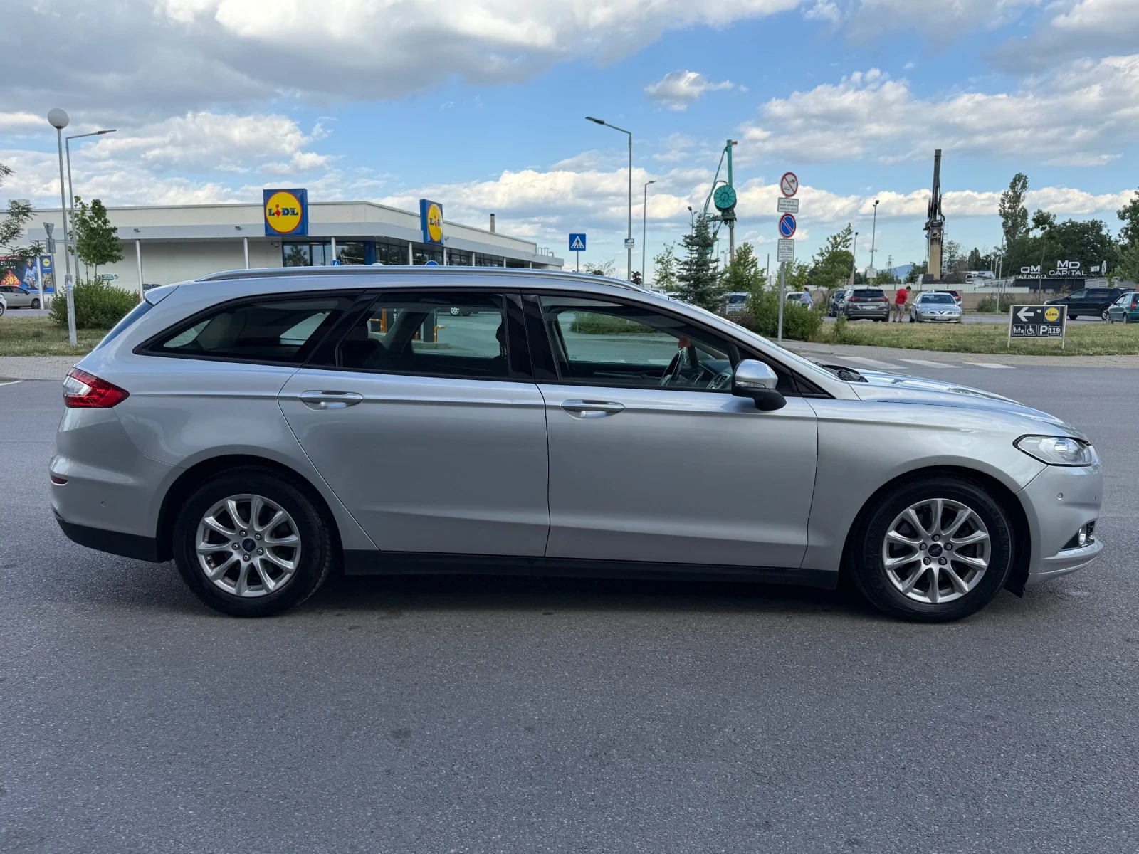 Ford Mondeo * 2.0TDCI* АВТОМАТИК* ПОДГРЕВ* НАВИ* ЛИЗИНГ* , снимка 4 - Автомобили и джипове - 55291348