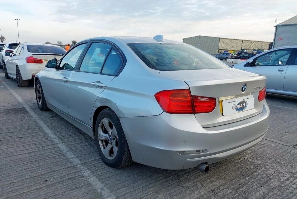 BMW 320 320d EfficientDynamics 163 к.с. За части, снимка 3 - Автомобили и джипове - 55431093