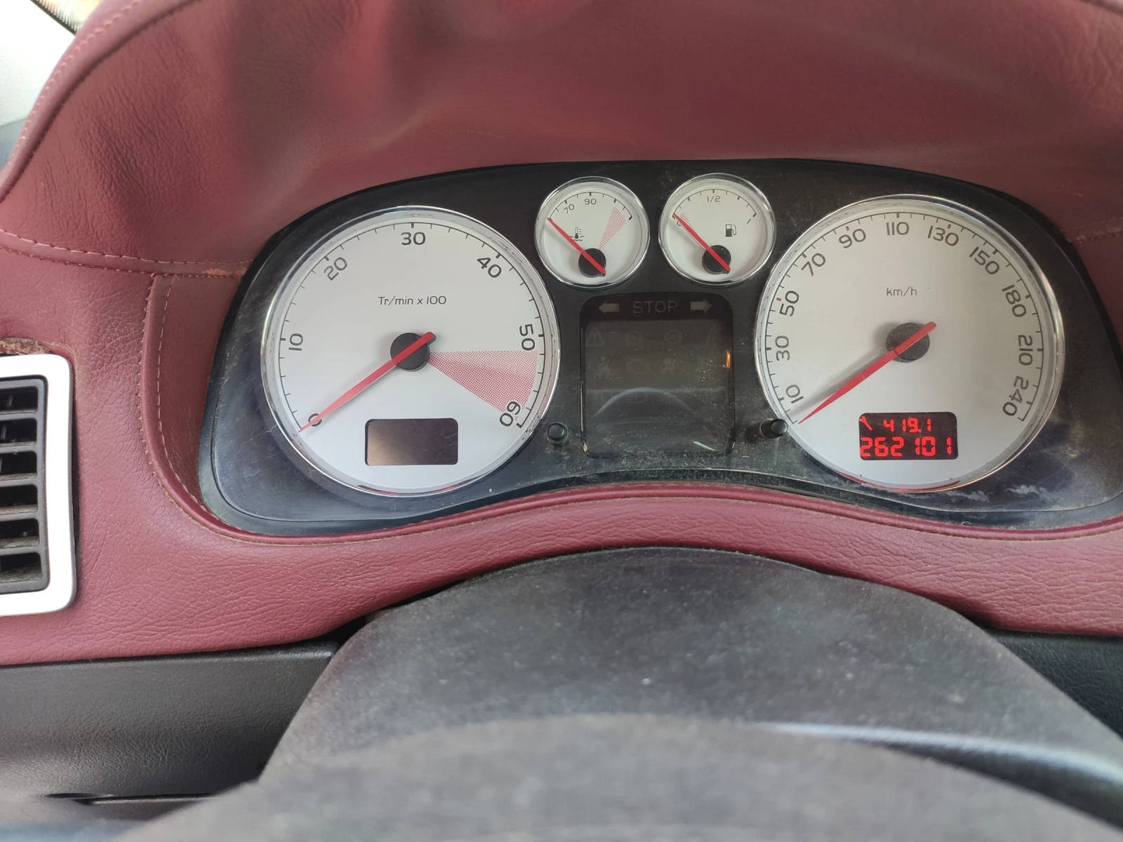 Peugeot 307 2.0 HDI  Кабрио 6-скорости, снимка 6 - Автомобили и джипове - 55498629
