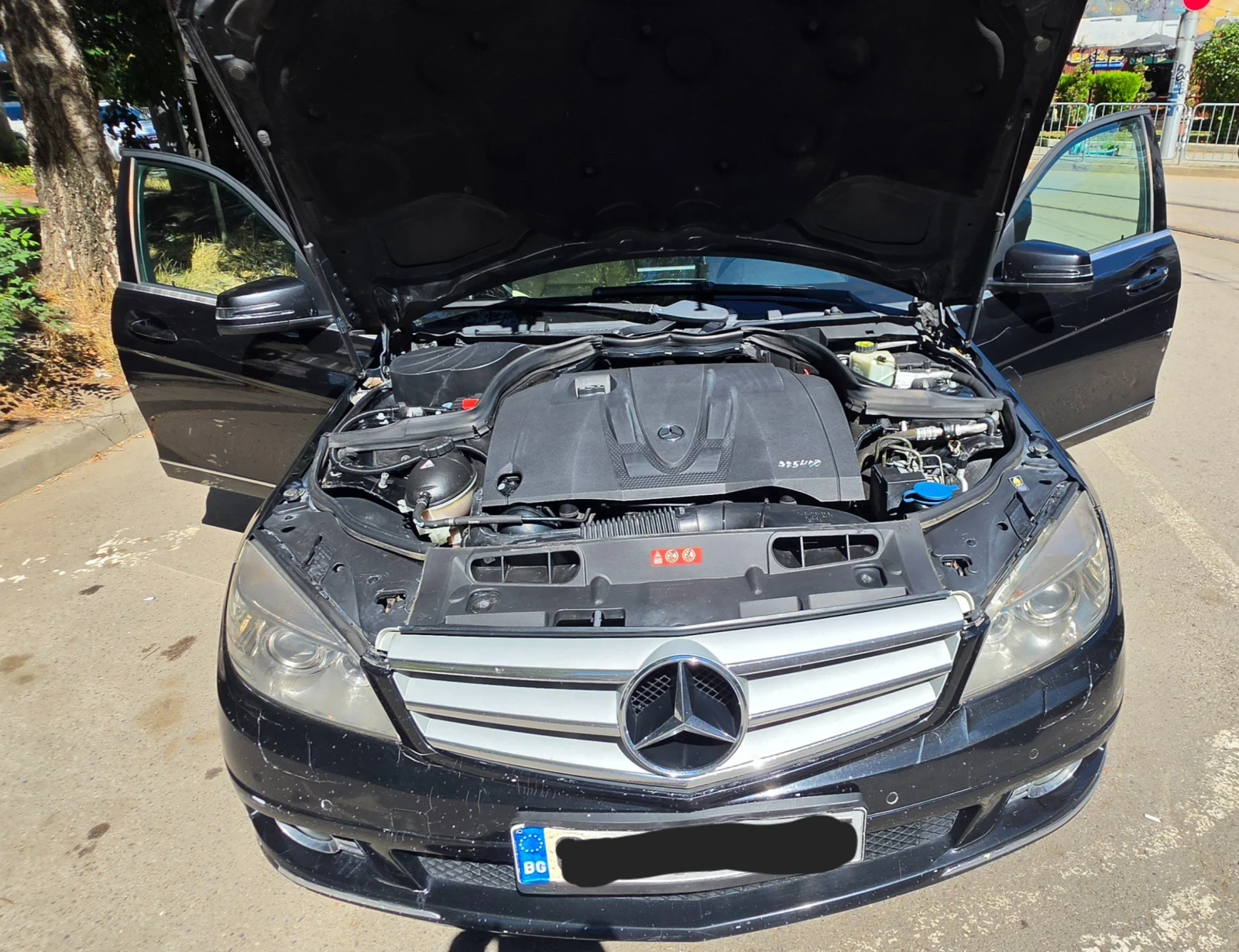 Mercedes-Benz C 220, снимка 8 - Автомобили и джипове - 55535474