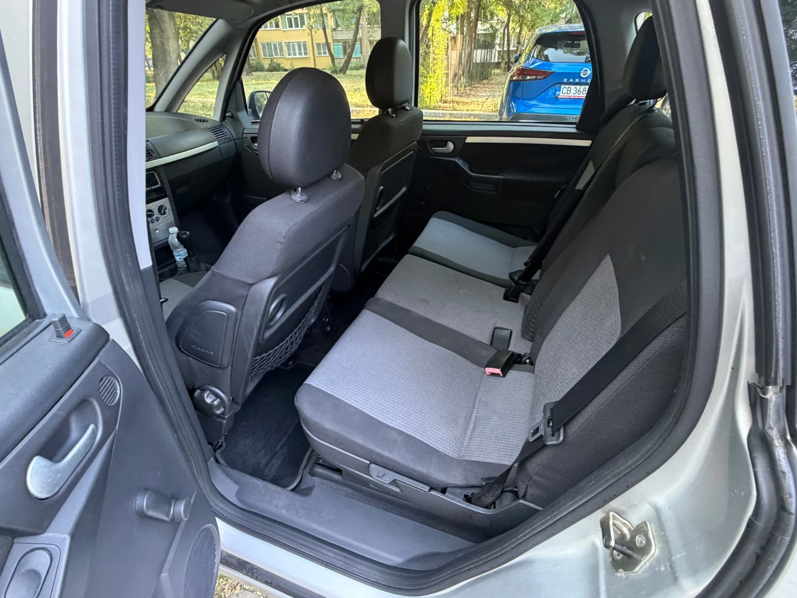 Opel Meriva, снимка 6 - Автомобили и джипове - 55645511