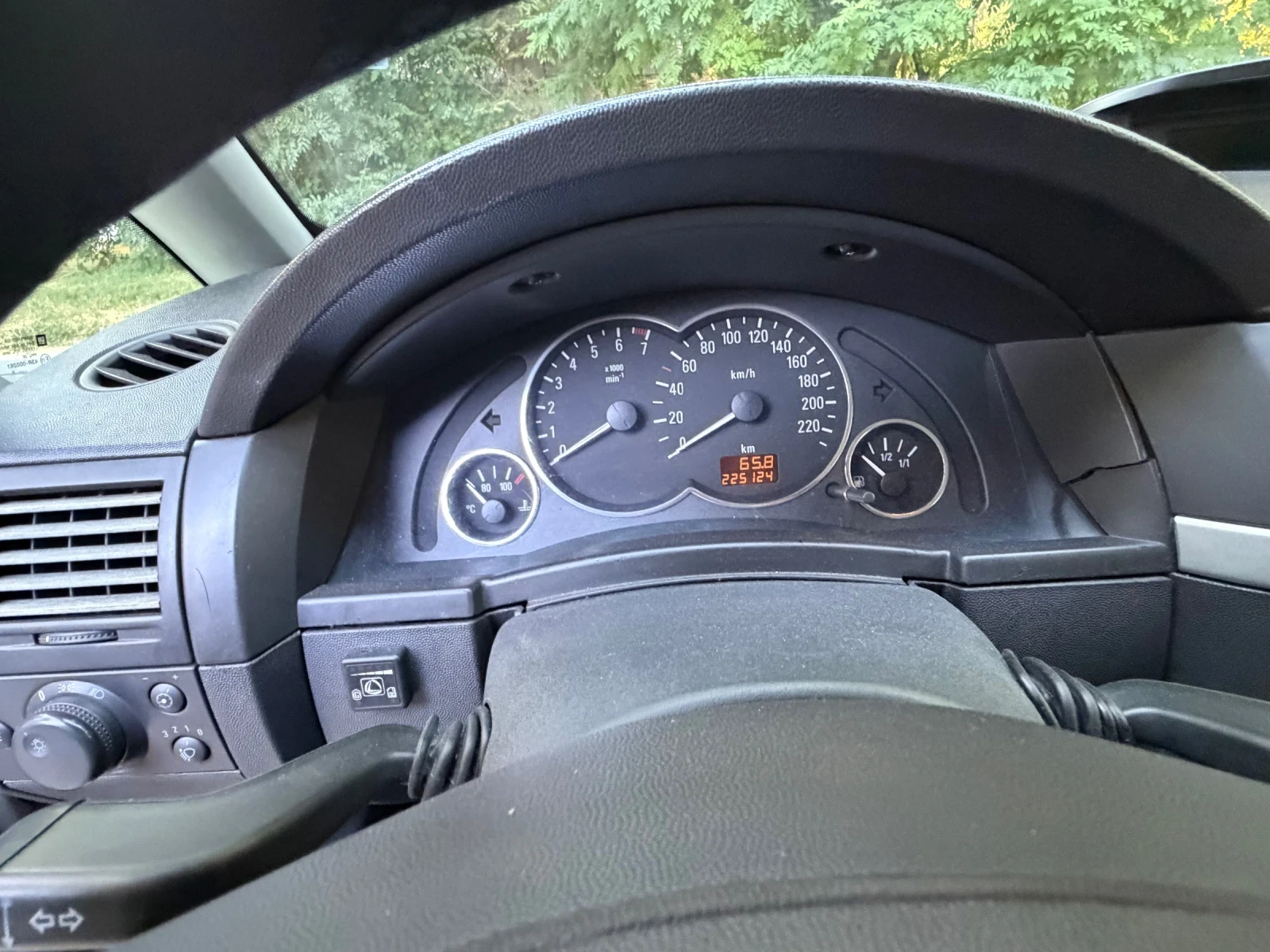 Opel Meriva, снимка 8 - Автомобили и джипове - 55645511