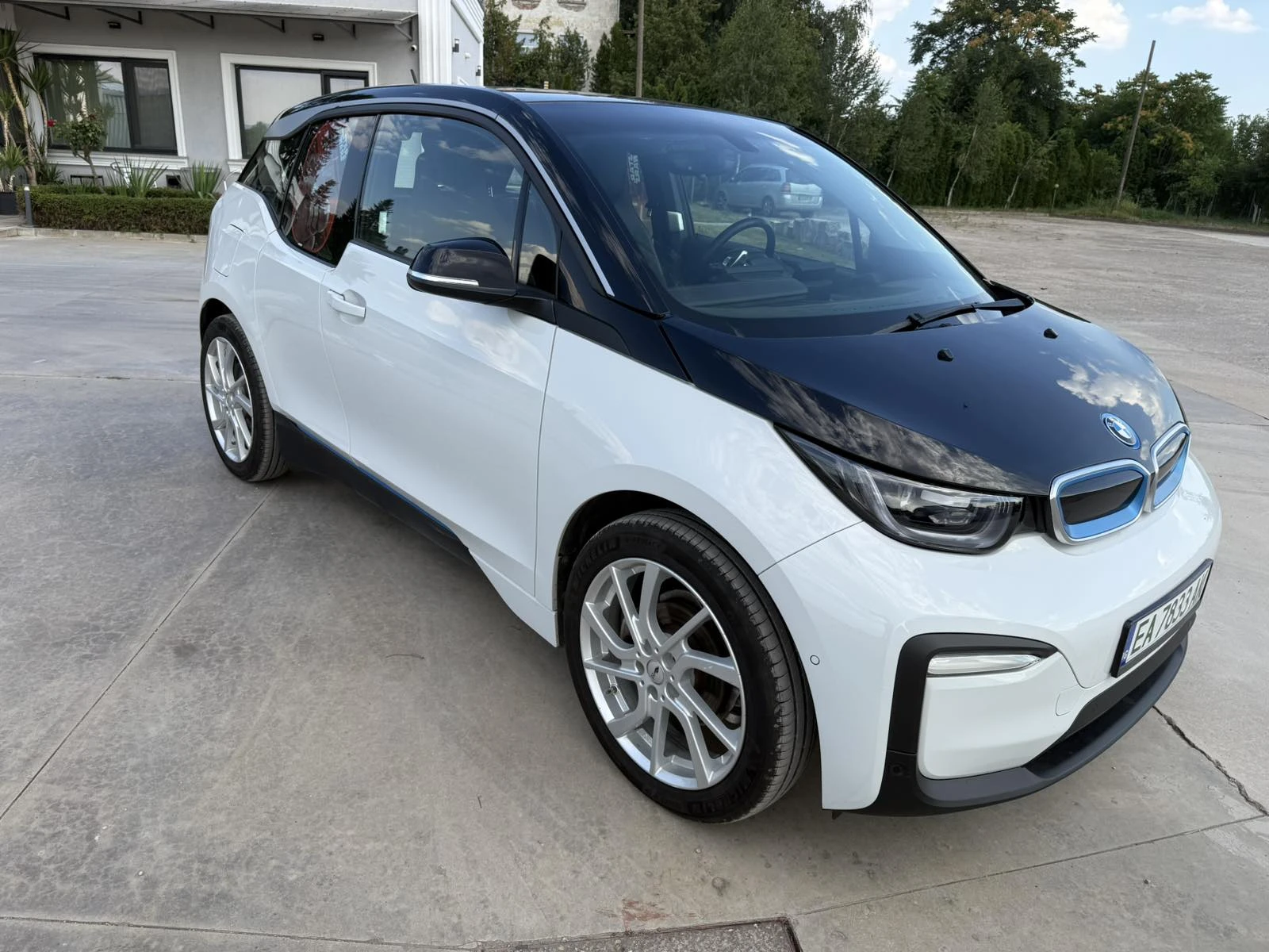 BMW i3 120 Ah, снимка 8 - Автомобили и джипове - 55645601