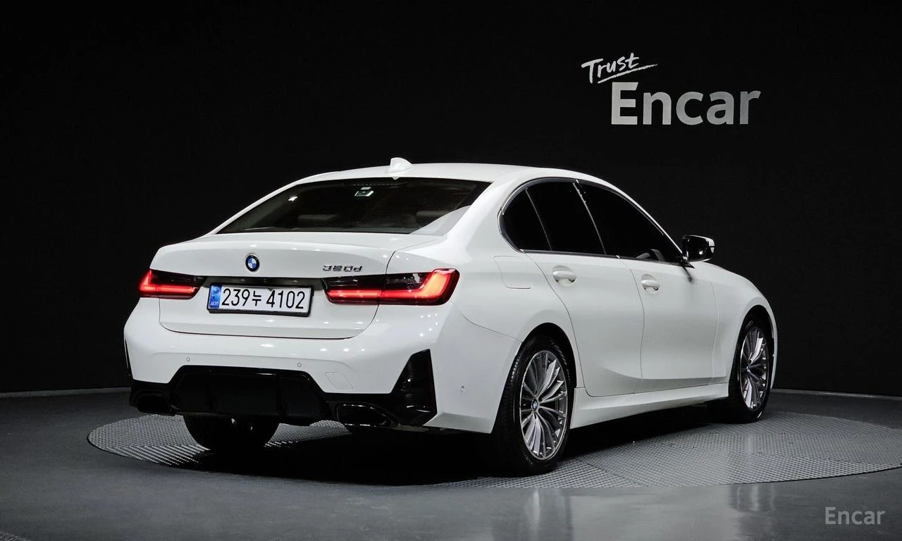 BMW 320 d M SPORT* ХЕДЪП* 360* HARMAN KARDON* ОБДУХВАНЕ* , снимка 3 - Автомобили и джипове - 55708070