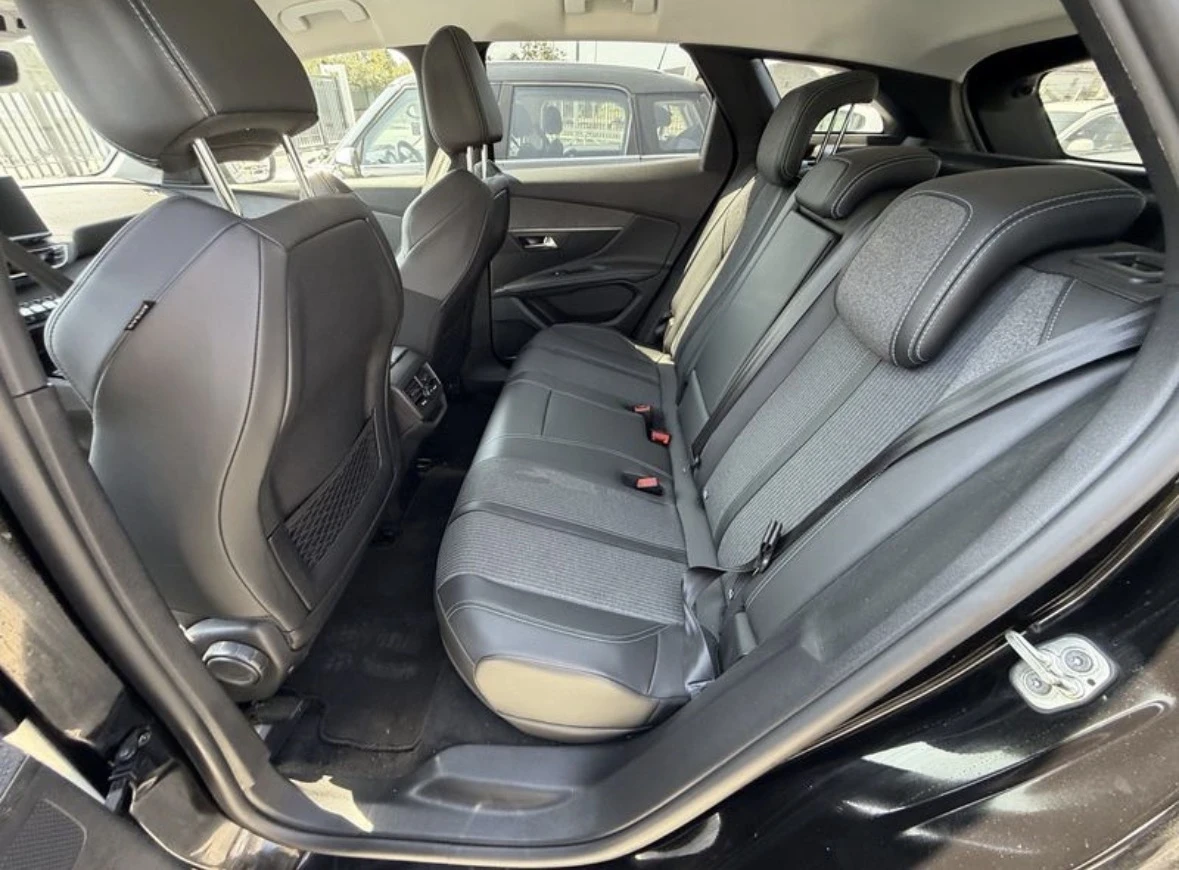 Peugeot 3008 1.6Plug-in Hybrid , снимка 14 - Автомобили и джипове - 56074585
