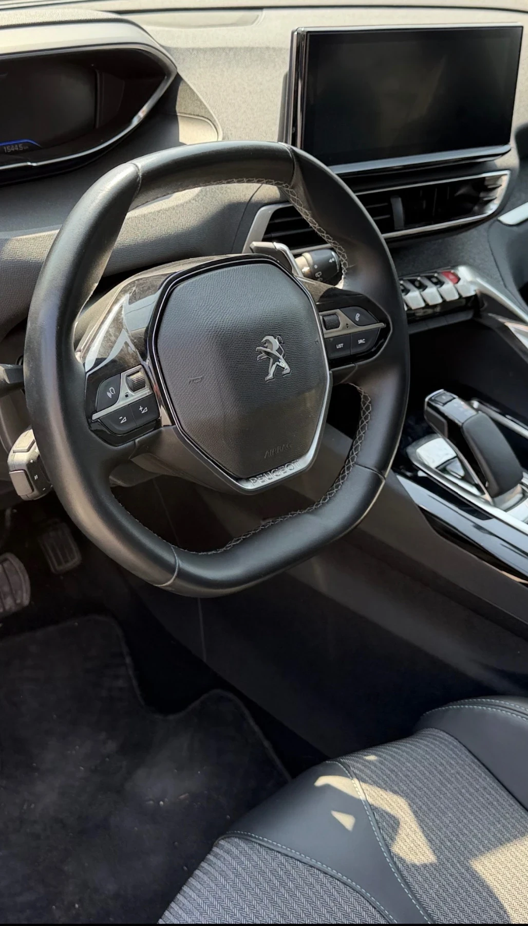 Peugeot 3008 1.6Plug-in Hybrid , снимка 9 - Автомобили и джипове - 56074585